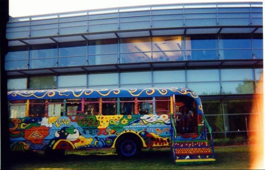 hippy_bus.jpg
